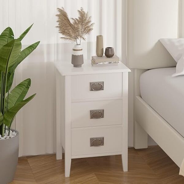 Découvrez comment les tables de chevet Vecelo transforment votre rangement quotidien : une combinaison parfaite de style et fonctionnalité pour un espace ordonné et élégant.