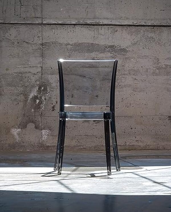 Découvrez notre analyse complète des chaises Lucienne design transparentes : style, confort, robustesse et les avis des utilisateurs pour un choix éclairé.